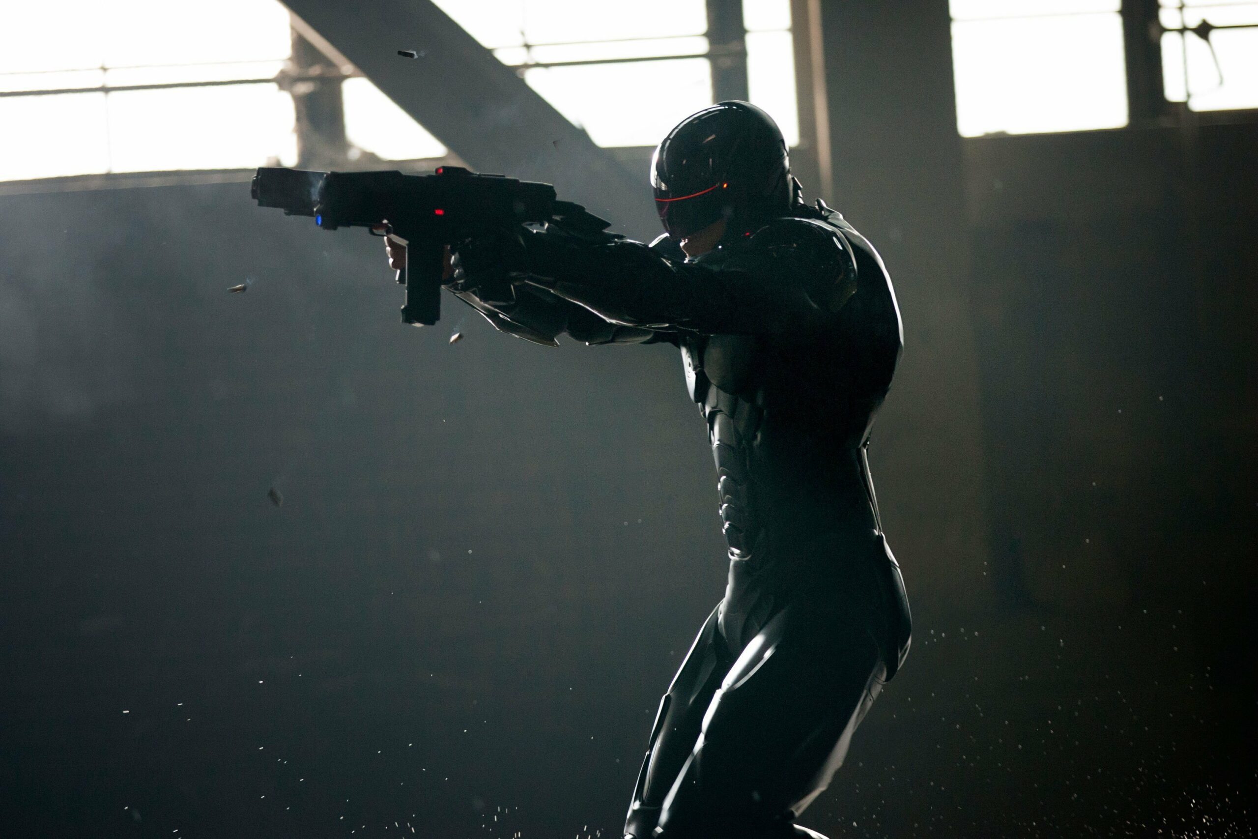 Critique : RoboCop (2014) - _aptitude upgrade robocop