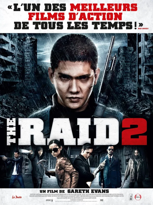 Affiche française du film The Raid 2: Berandal réalisé par Gareth Evans avec Iko Uwais, Julie Estelle.