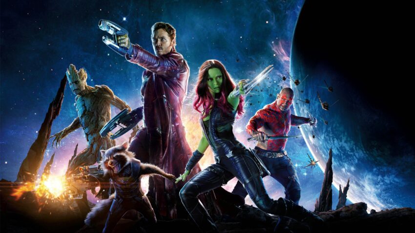 Bannière du film Les Gardiens de la galaxie de James Gunn avec Gamora (Zoe Saldana), Star-Lord (Chris Pratt), Rocket Raccoon (Bradley Cooper), Drax le Destructeur (David Bautista) et Groot (Vin Diesel)