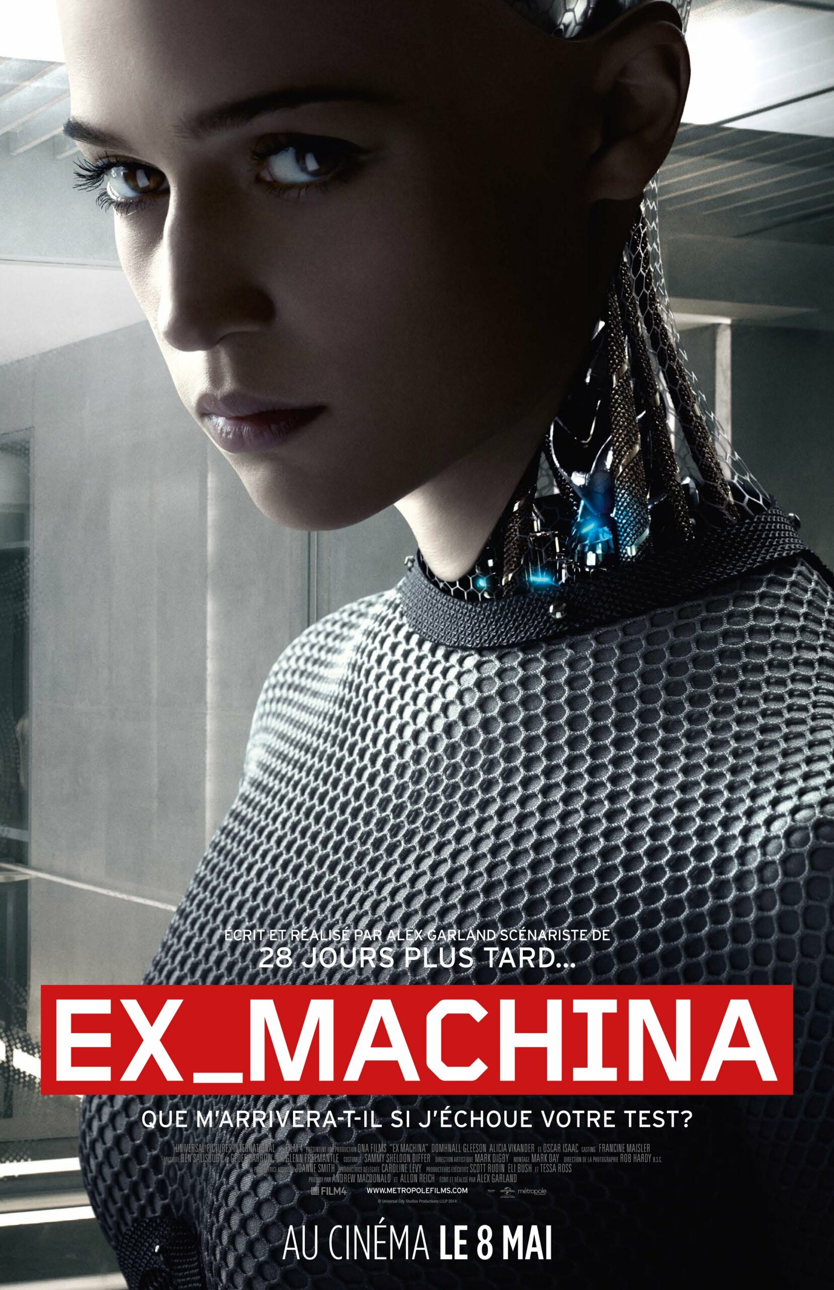Affiche française du film Ex Machina écrit et réalisé par Alex Garland avec Ava (Alicia Vikander).
