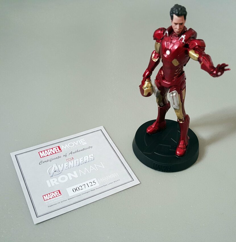Photo du certificat de la collection Super-Héros des Films Marvel avec Iron Man dans Avengers