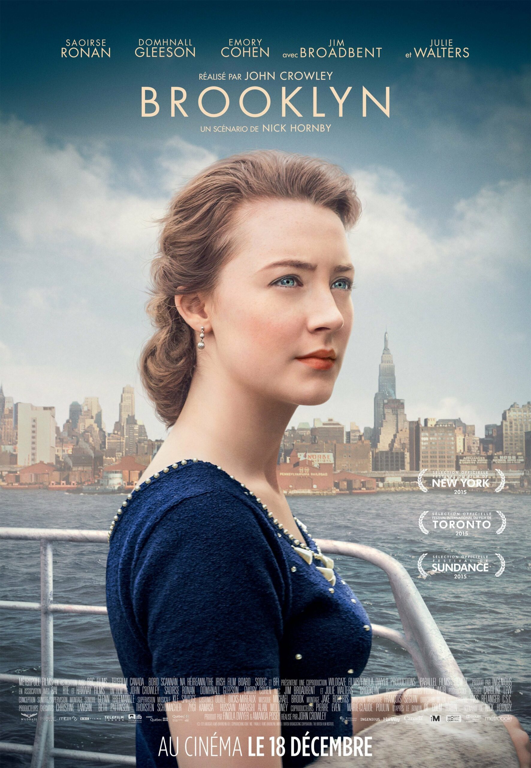 Affiche française du film Brooklyn réalisé par John Crowley avec Saoirse Ronan