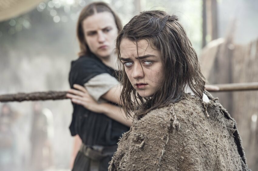 Photo de la saison 6 de Game of Thrones avec Maisie Williams