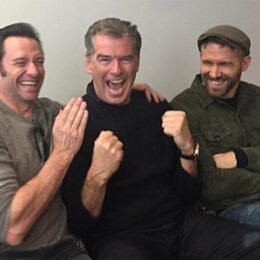 Photo d'une rencontre entre Hugh Jackman, Pierce Brosnan et Ryan Reynolds