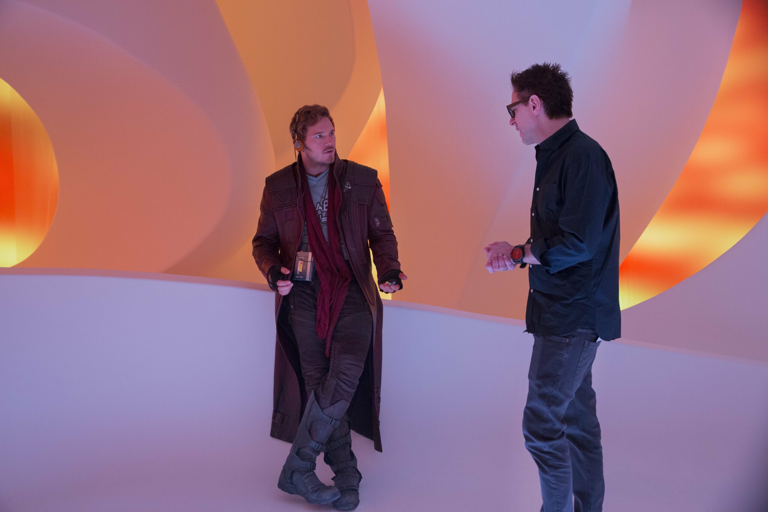 Photo du tournage de Les Gardiens de la Galaxie Vol. 2 avec Chris Pratt et James Gunn