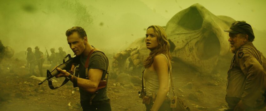 Photo du film Kong: Skull Island avec Tom Hiddleston, Brie Larson et John C. Reilly
