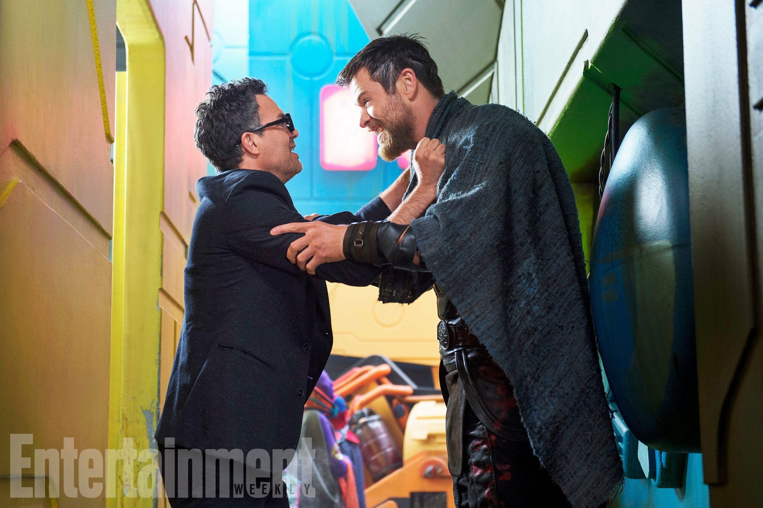Photo de Thor: Ragnarok avec Mark Ruffalo (Bruce Banner) et Chris Hemsworth (Thor)