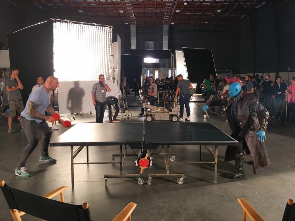 Dave Bautista et Michael Rooker jouent au ping pong