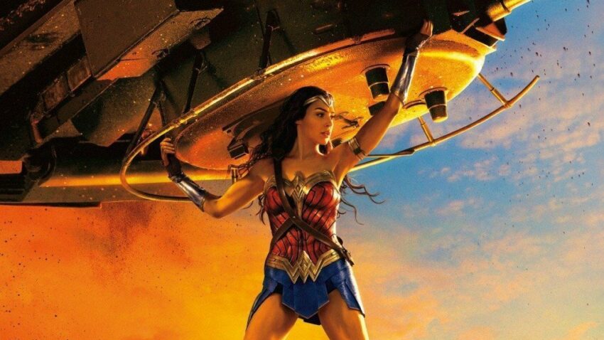 Poster de Wonder Woman (Gal Gadot soulève un tank)