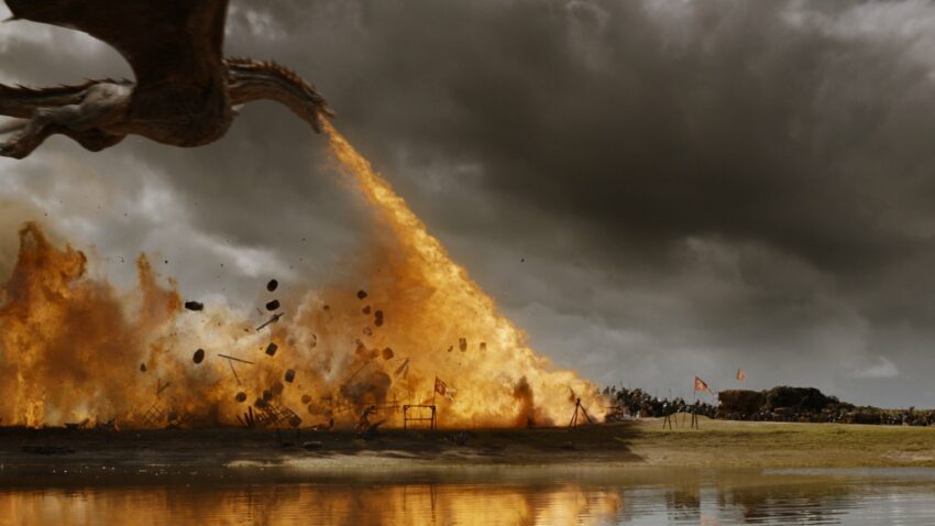Photo de l'épisode The Spoils of War de la saison 7 de Game of Thrones avec l'attaque de Drogon