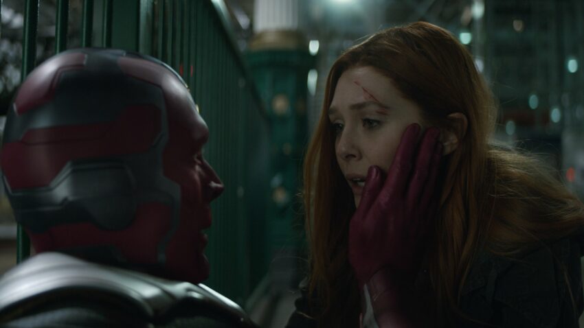 Photo du film Avengers: Infinity War avec Vision et Scarlet Witch