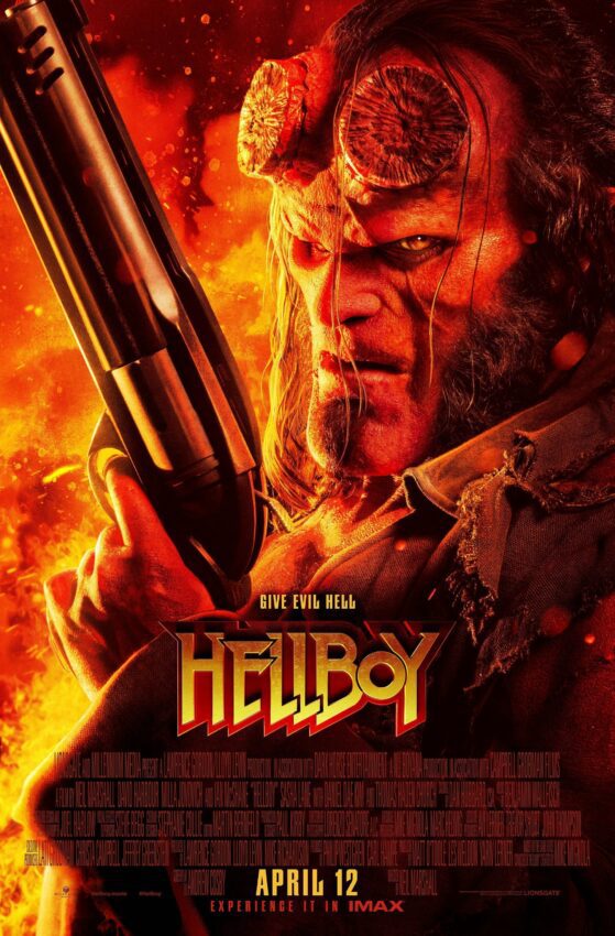 Poster du film Hellboy réalisé par Neil Marshall, d'après un scénario d'Andrew Cosby, avec David Harbour tenant un flingue