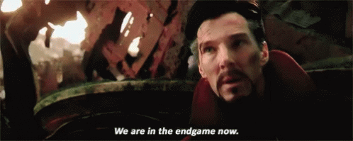 Gif animé du film Avengers: Infinity War avec Doctor Strange prononçant "We're in the endgame now."