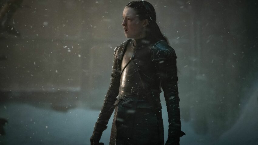 Photo de la huitième saison de la série Game of Thrones avec Lyanna Mormont (Helen Sloan)