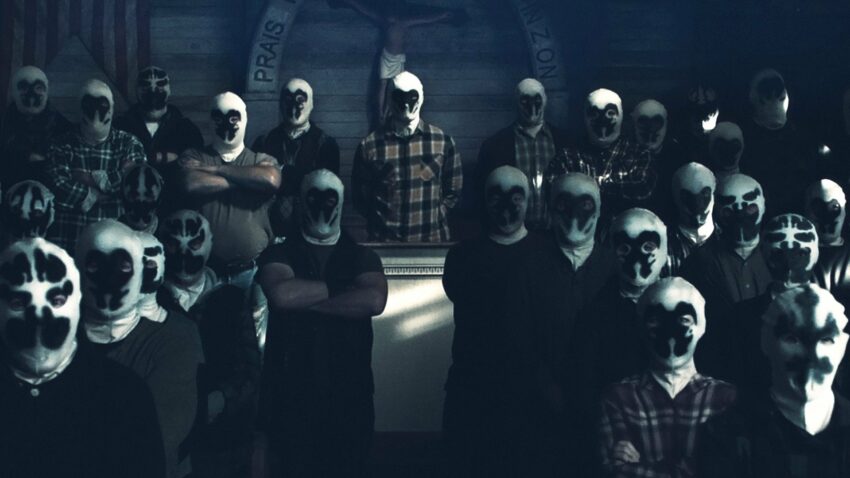 Photo de la série Watchmen créée par Damon Lindelof pour HBO avec l'armée de Rorschach