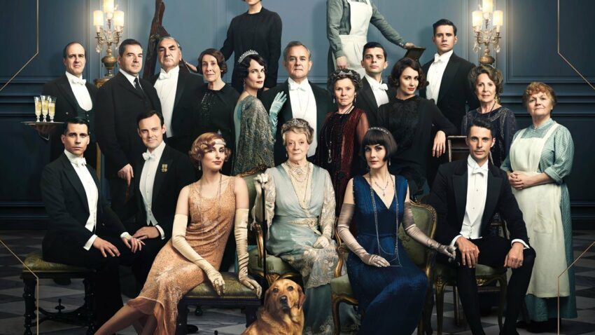 Affiche française du film Downton Abbey réalisé par Michael Engler d'après un scénario de Julian Fellowes