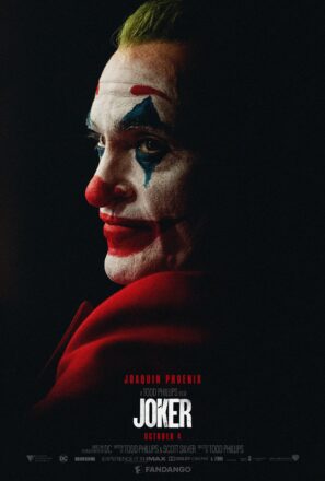 Poster Fandango pour le film Joker réalisé par Todd Phillips avec Joaquin Phoenix