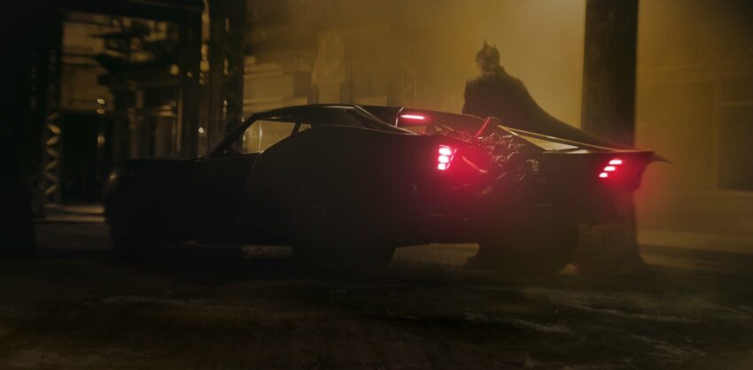Photo de l'arrière de la Batmobile avec Robert Pattinson pour le film The Batman