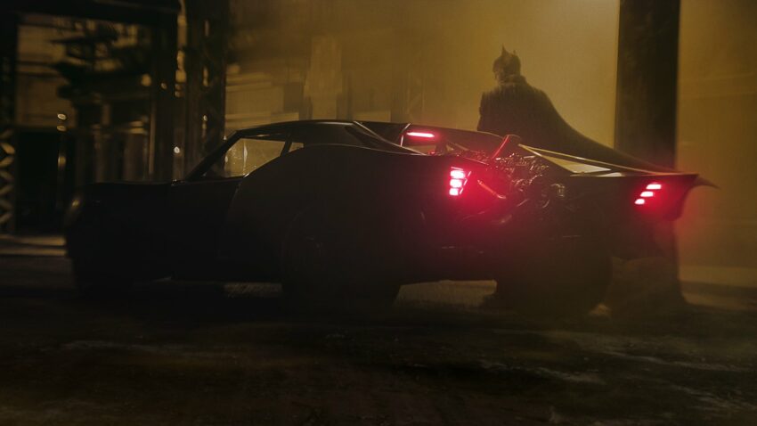Photo de l'arrière de la Batmobile avec Robert Pattinson pour le film The Batman