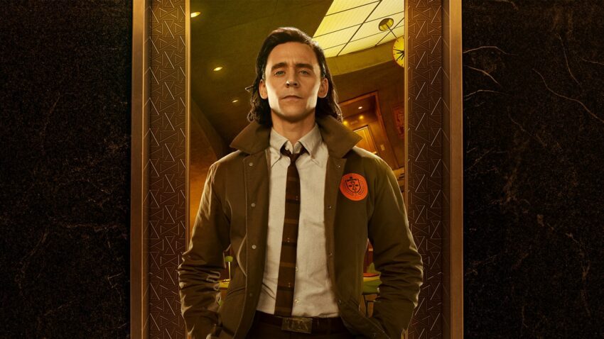 Bannière de la série Marvel Studios pour Disney+ Loki écrit par Michael Waldron et réalisé par Kate Herron avec Tom Hiddleston en agent du TVA