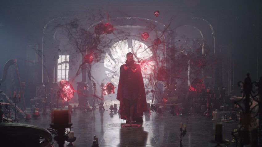 Photo du film Doctor Strange in the Multiverse of Madness réalisé par Sam Raimi avec Benedict Cumberbatch